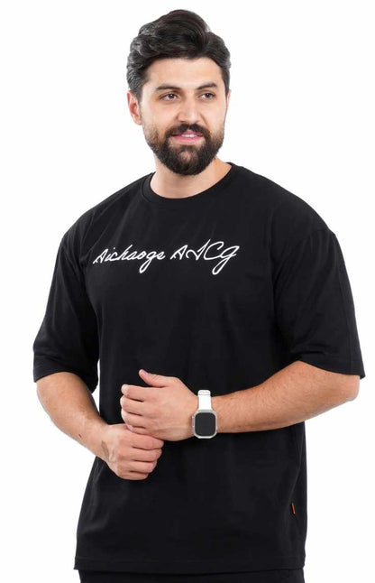 تي شيرت اوفر سايز مع طباعة خلفية سوداء