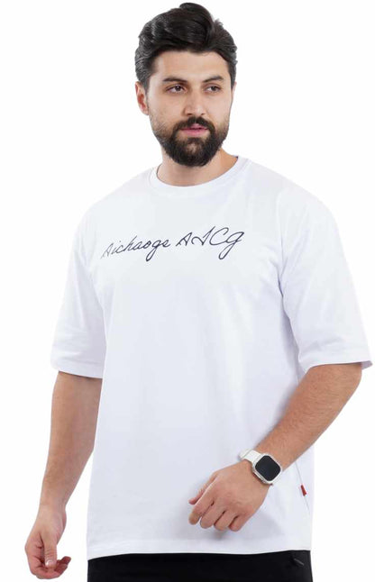 تي شيرت اوفر سايز مع طباعة خلفية باللون الأبيض