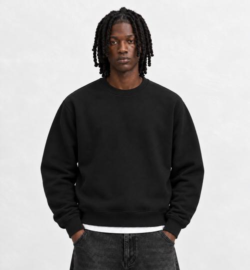 Boxy Regular Fit Crewneck in Black