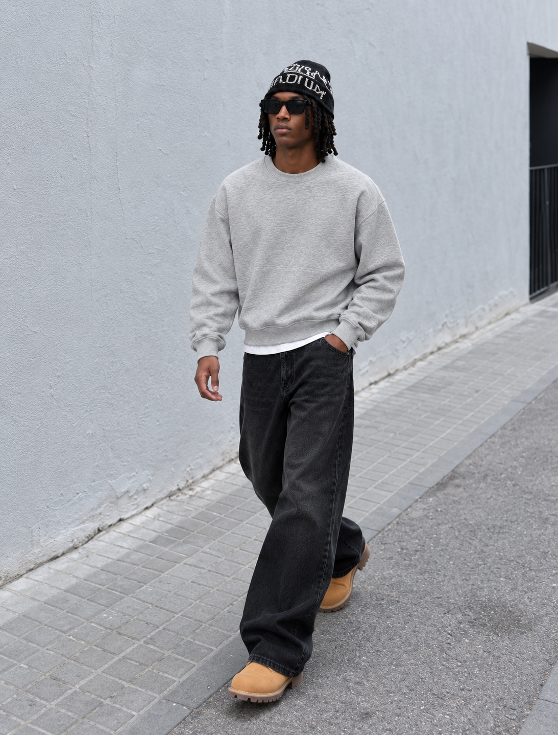 Boxy Regular Fit Crewneck in Gray