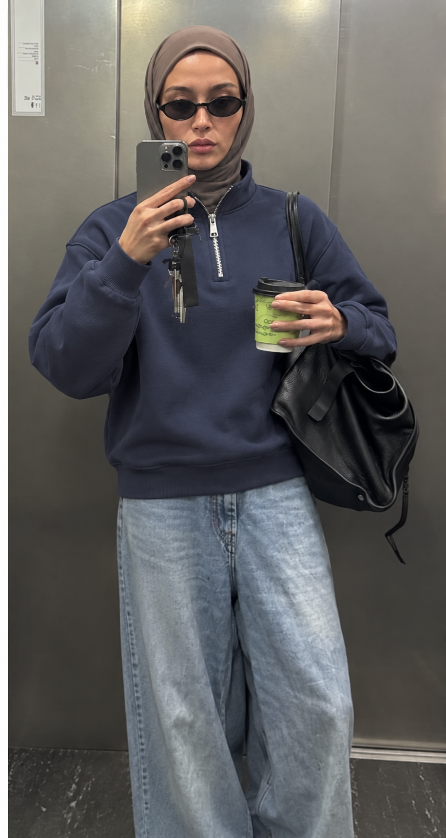 Boxy Regular Fit Quarter-Zip in Dark Blue