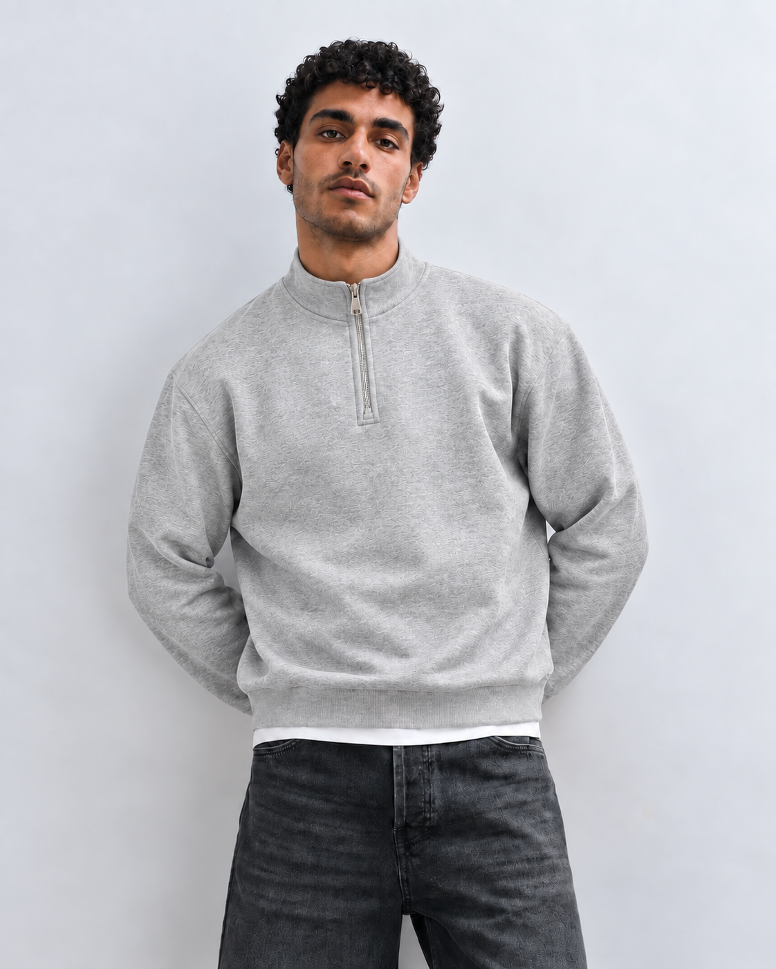 Boxy Regular Fit Quarter-Zip in Gray
