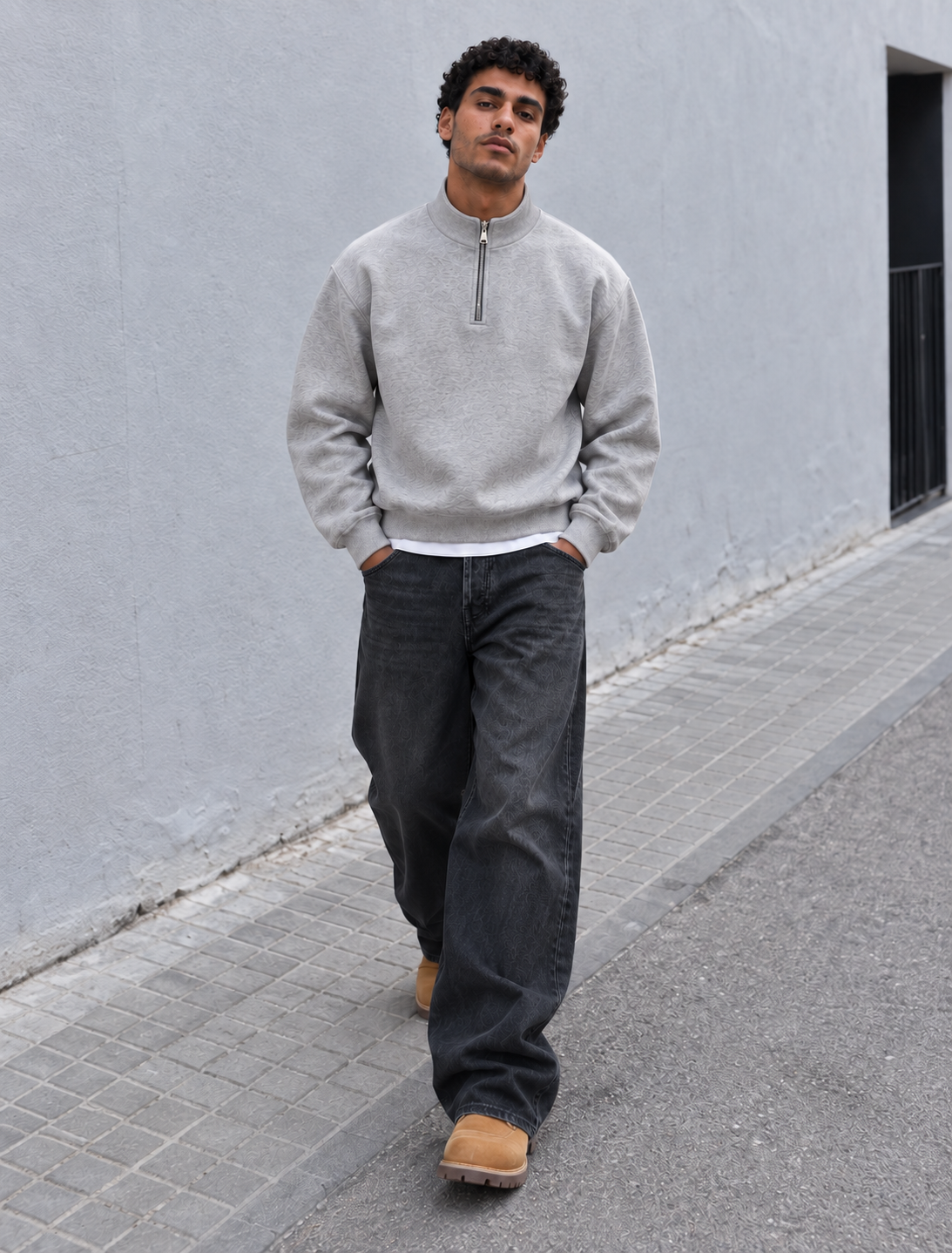 Boxy Regular Fit Quarter-Zip in Gray